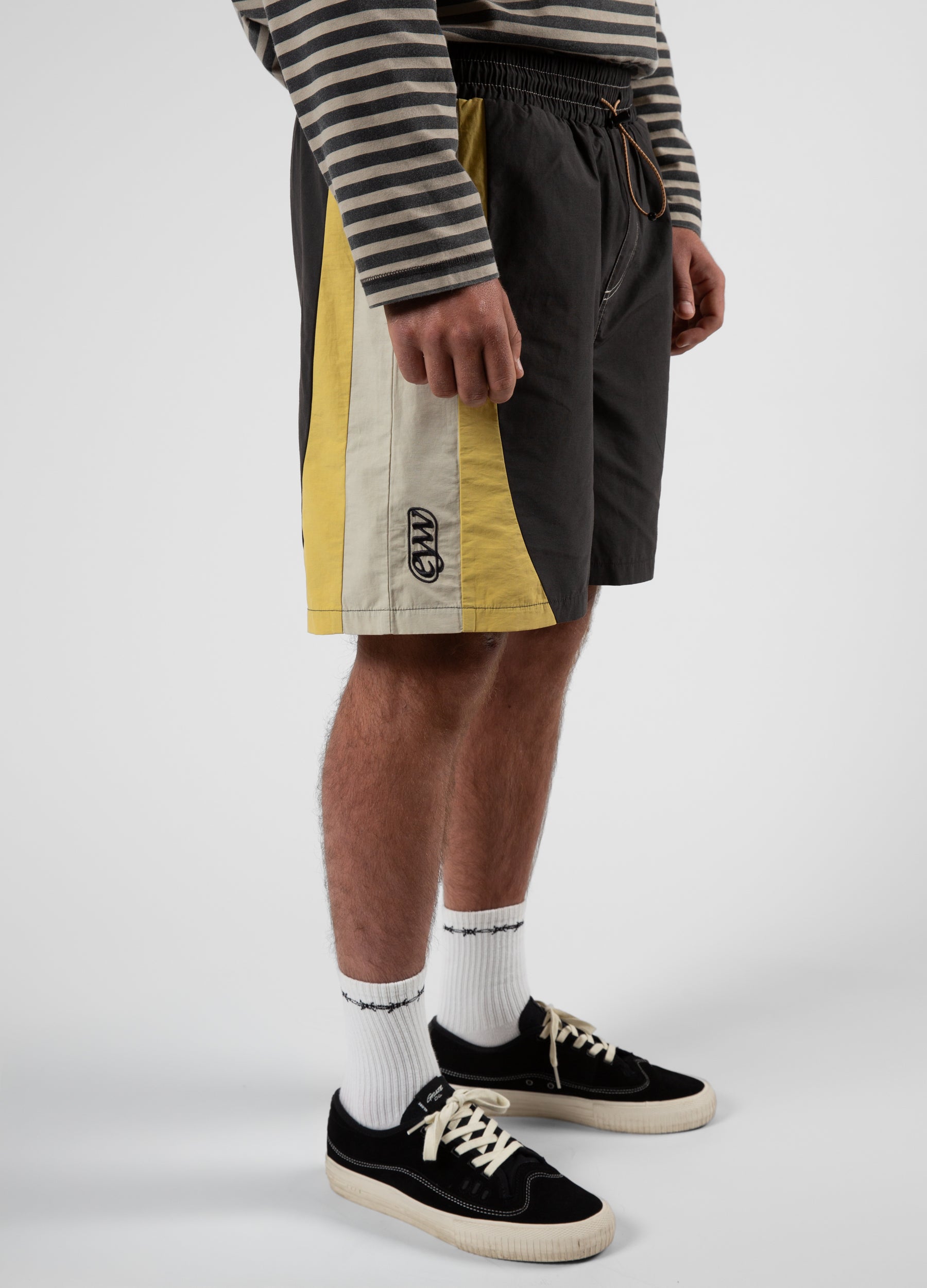 Wattle Short